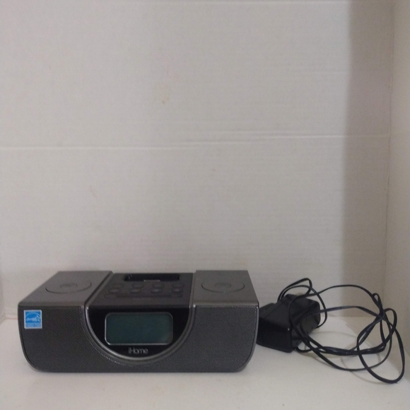 iHome Ip42 iphone/ Ipod/Alarm Clock - Picture 1 of 15